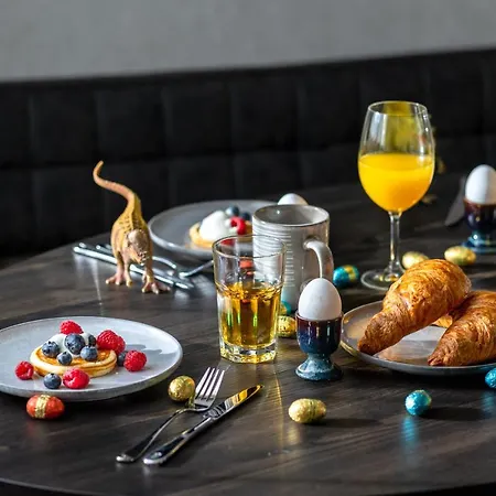 Ocean House Scheveningen 4*