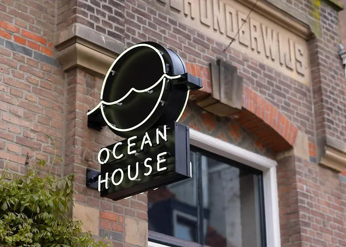Ocean House Scheveningen 4*