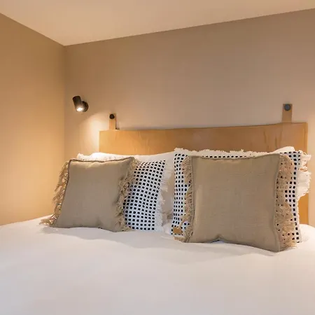 アパートホテル Ocean House Scheveningen 4*