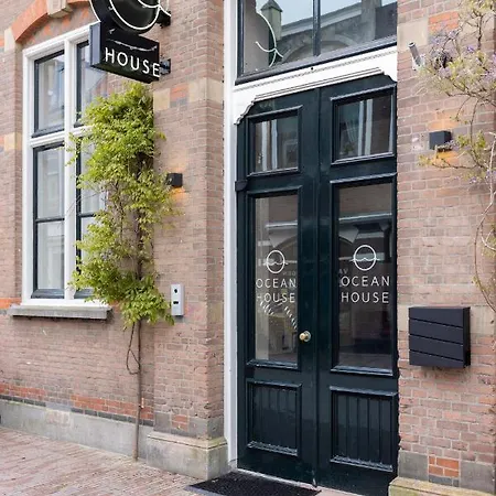 Ocean House Scheveningen 4*