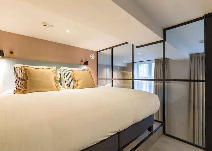 Ocean House Scheveningen 4*