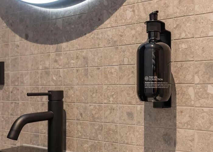 Ocean House Scheveningen 4*