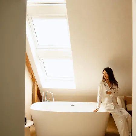 Ocean House Scheveningen Apartahotel 4*